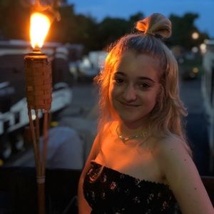 Meet your Posher, Alix